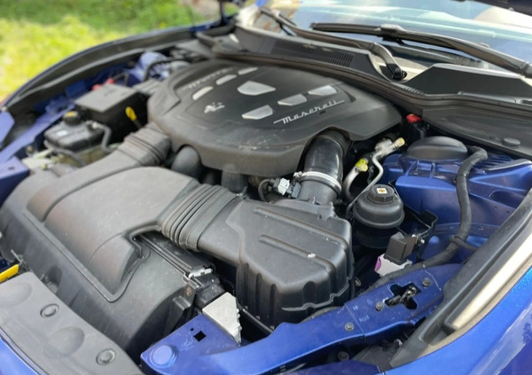 Maserati Ghibli cena 145000 przebieg: 74000, rok produkcji 2015 z Warszawa małe 106